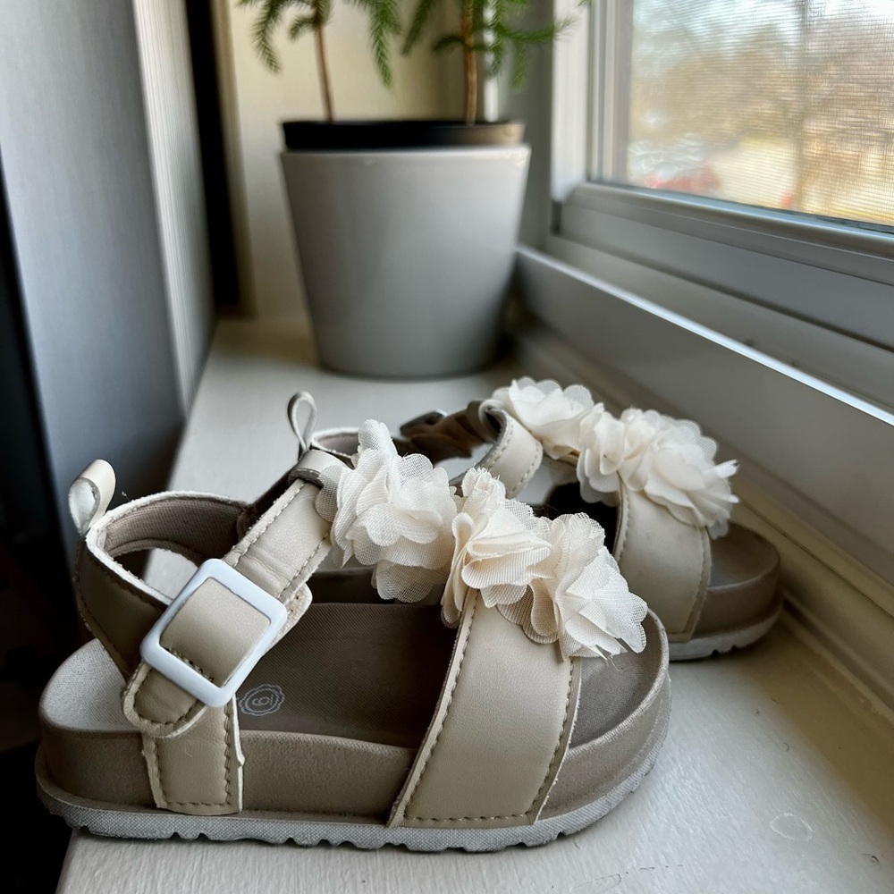 Kids Cream Floral Sandals